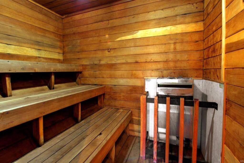 Hot Tub & Sauna Peak 8 Брекенрідж Екстер'єр фото